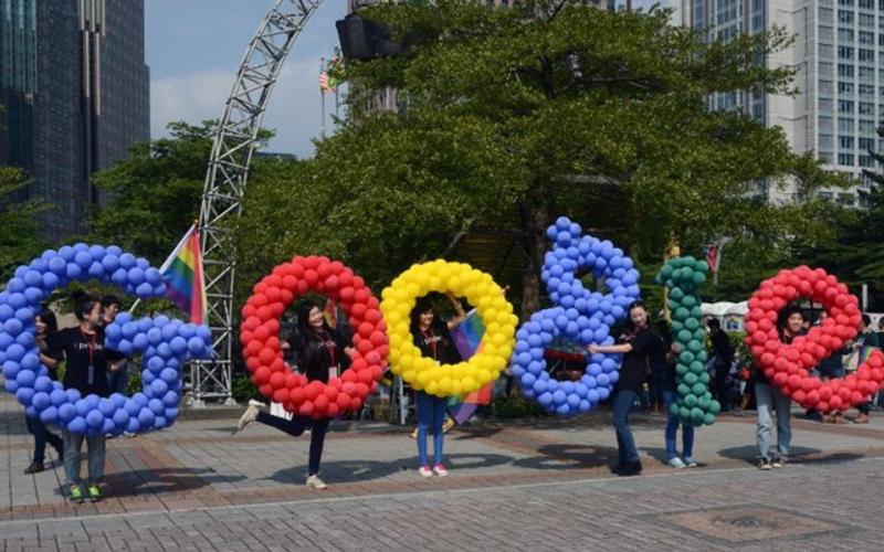 إعلانات مدعومة من روسيا على يوتيوب وجي- ميل