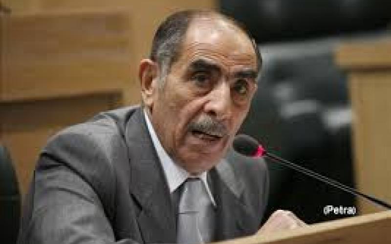 وزير الداخلية يجري عددا من التشكيلات الادارية في الوزارة