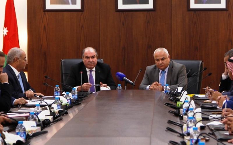 الديمقراطية النيابية: رفع الدعم آخر الحلول