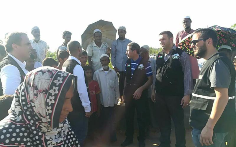 حملة إغاثة الروهينغا تبدأ توزيع الدفعة الأولى من المساعدات على اللاجئين