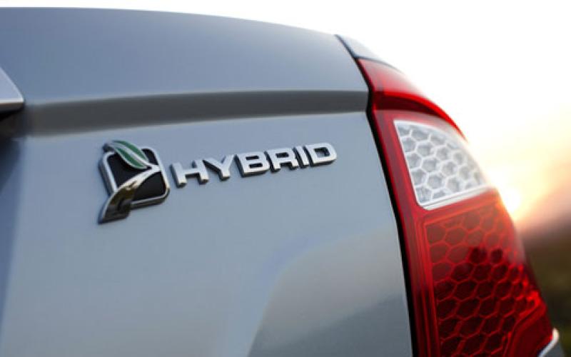 وكلاء السيارات: إلغاء إعفاء "الهايبرد" يرفع الفاتورة النفطية