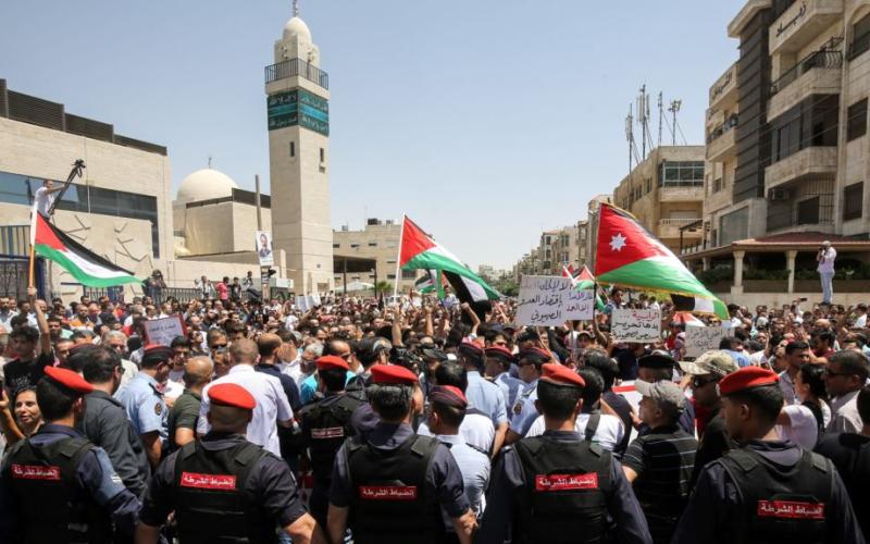 عرض إسرائيلي بفتح السفارة بعمان دون محاكمة الحارس