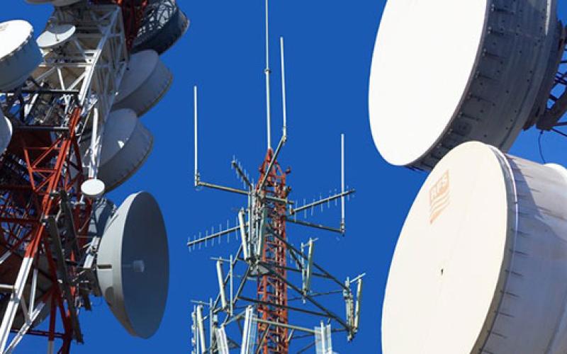 ارتفاع إيرادات قطاع الاتصالات الى 2.1 مليار دولار