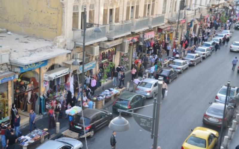 تراجع المبيعات التجارية 25%