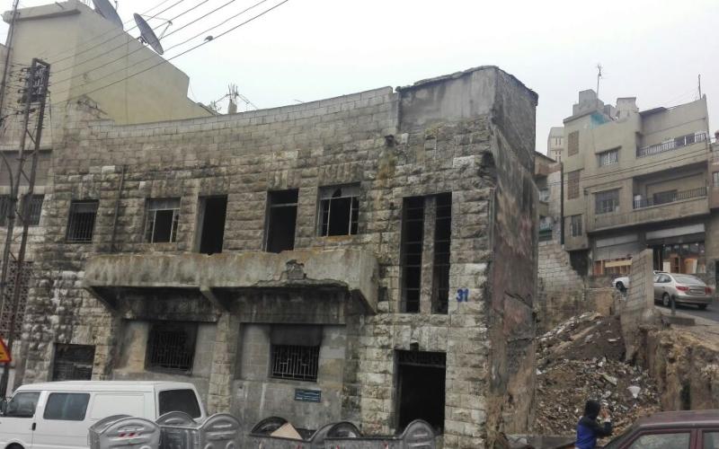 الأمانة تباشر بإزالة المباني المهجورة