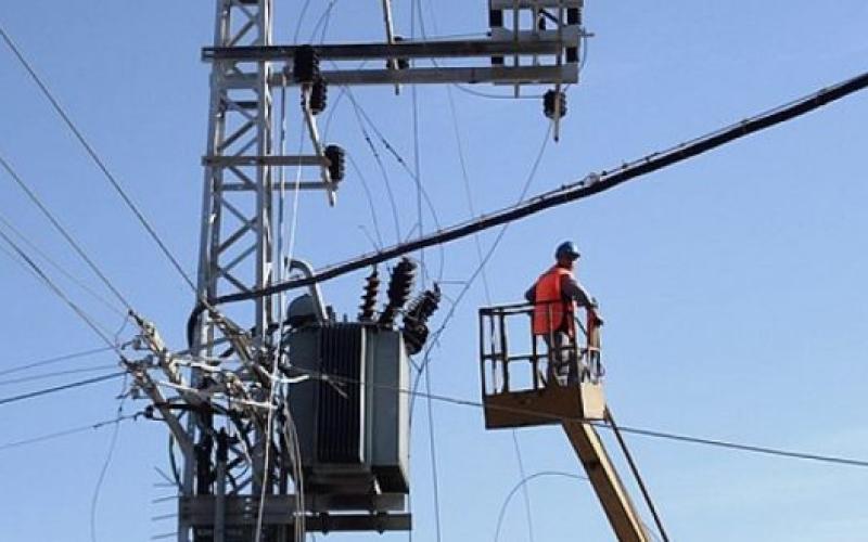 721 عطلا كهربائيا في اربد خلال المنخفض