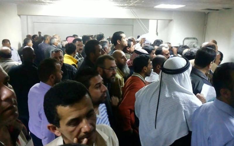 "الضريبة" تطلب تزويدها بأسماء الموظفين تمهيدا لصرف الدعم