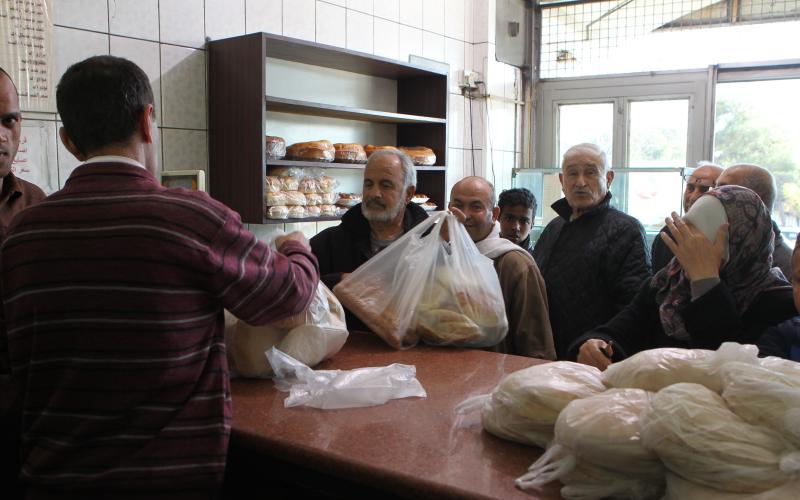 الصناعة ترفع الغرامات بحق المخابز المخالفة لتصل بحد اعلى 10 آلاف دينار