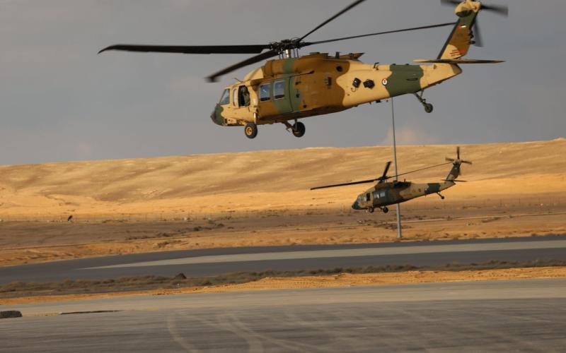 الولايات المتحدة تسلم 12 مروحيات بلاكهوك جديدة لتعزيز الاستقرار في الأردن