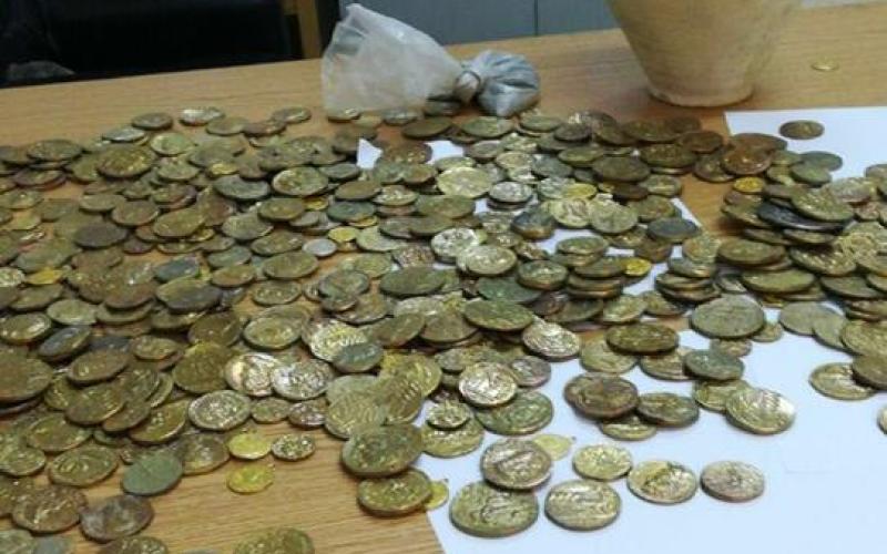 القبض على محتال يدعي القدرة على استخراج الدفائن