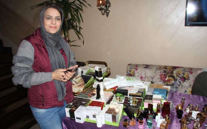 سوق حكايا يجمع المبدعين في الحرف اليدوية تحت مظلة واحدة