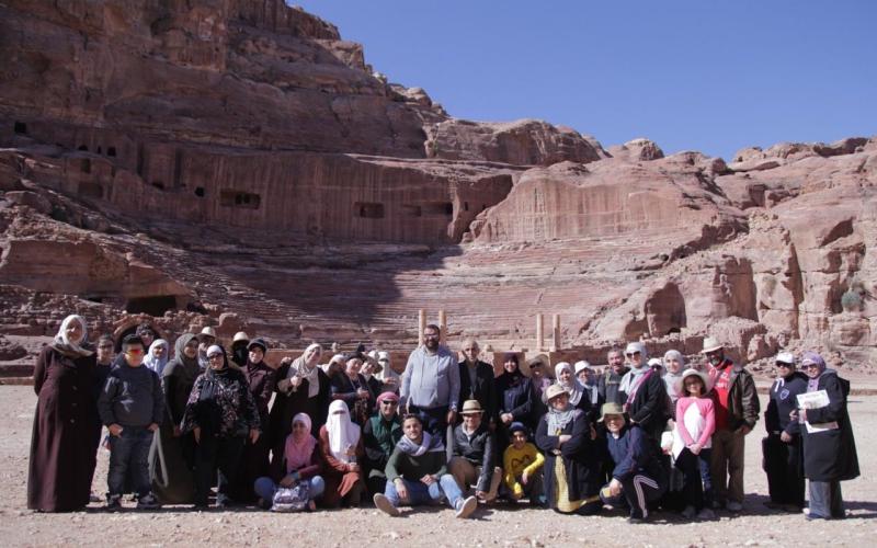 "عيش القدس معانا"