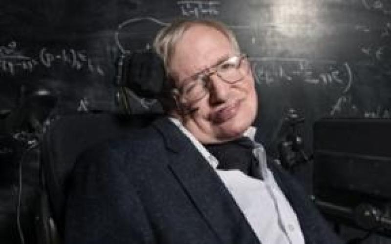 وفاة عالم الفيزياء البريطاني الشهير ستيفن هوكينغ
