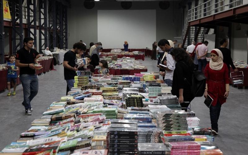 أزبكية عمان تطلق معرض الكتاب في جاليري راس العين