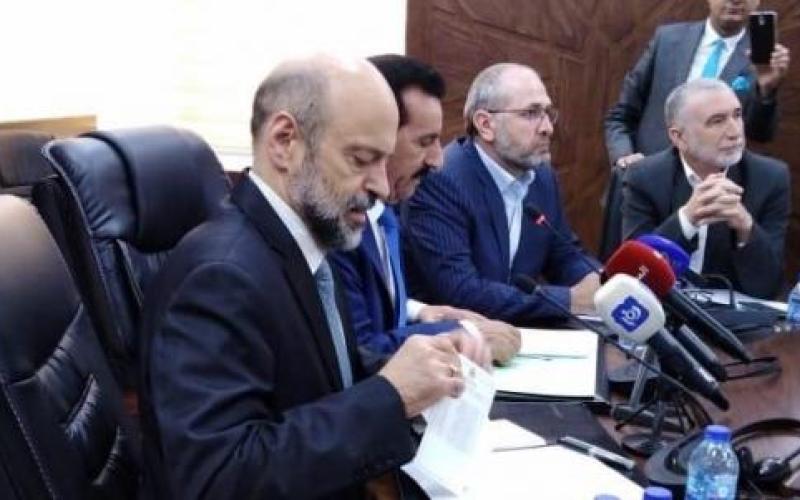 شهر عسل بين الحكومة و إسلاميو الأردن.. هل ينتهي بعد جلسة الثقة