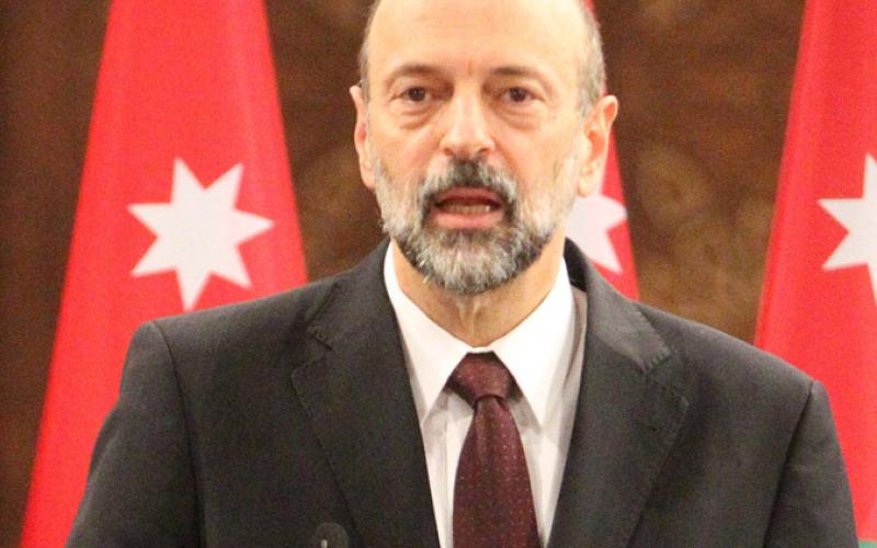 الرزاز يضع حجر الاساس لمشروع مستشفى معان العسكري