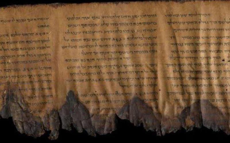 واشنطن: الأجزاء التي عرضت من «لفائف البحر الميت» في أمريكا كانت «مزيفة»