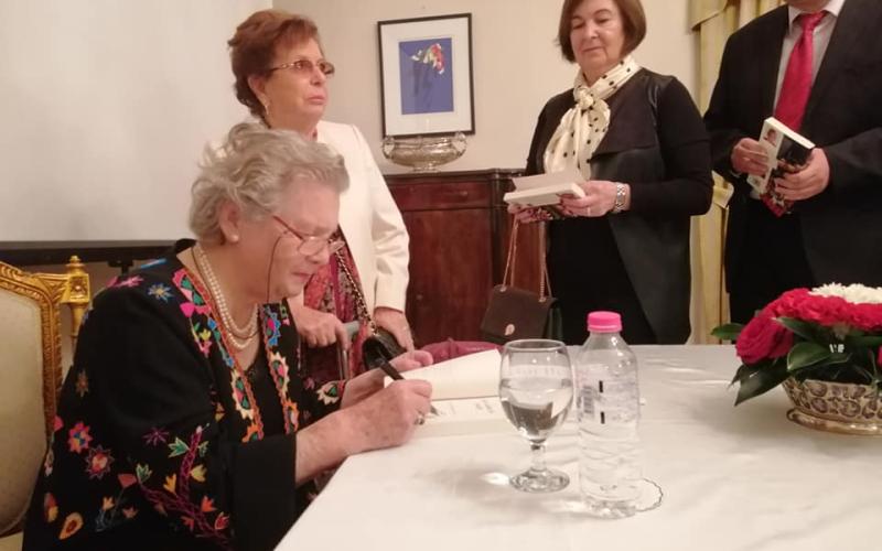 "أبو سمرة غضبان" في السفارة التركية!