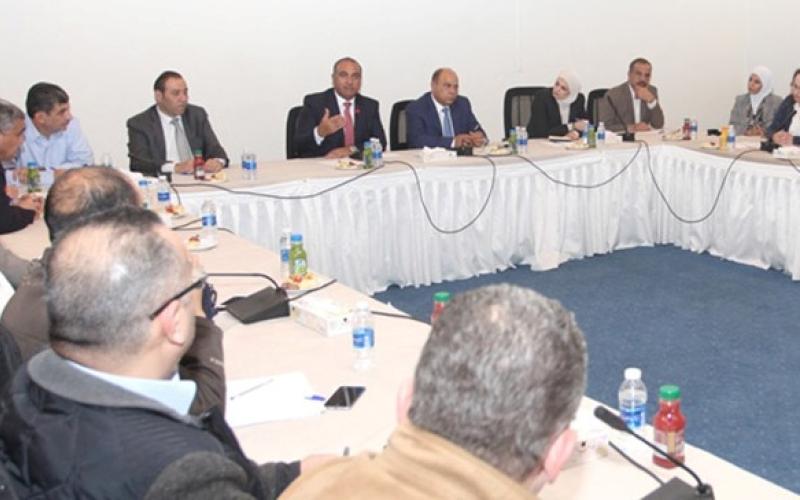 الشواربة: تشكيل فريق للتعامل مع الظروف الجوية