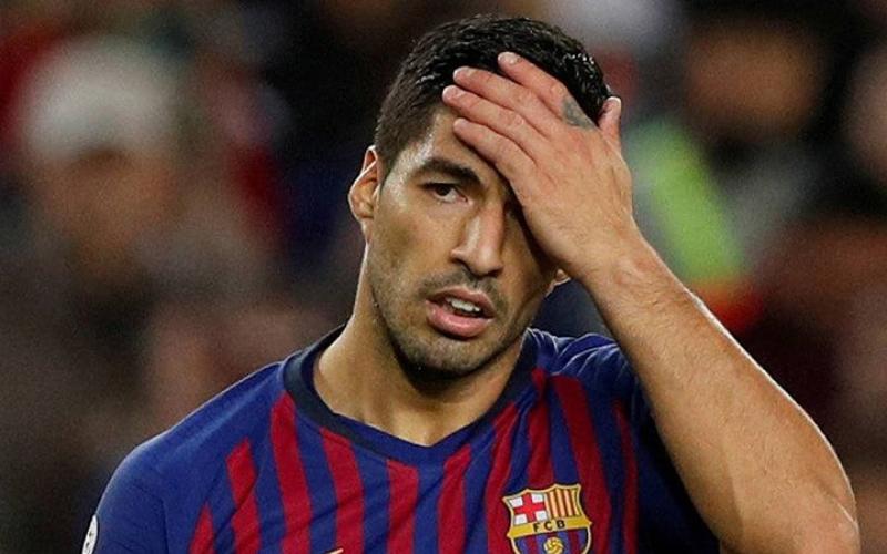 برشلونة يكشف مدة غياب نجمه سواريز بسبب الإصابة