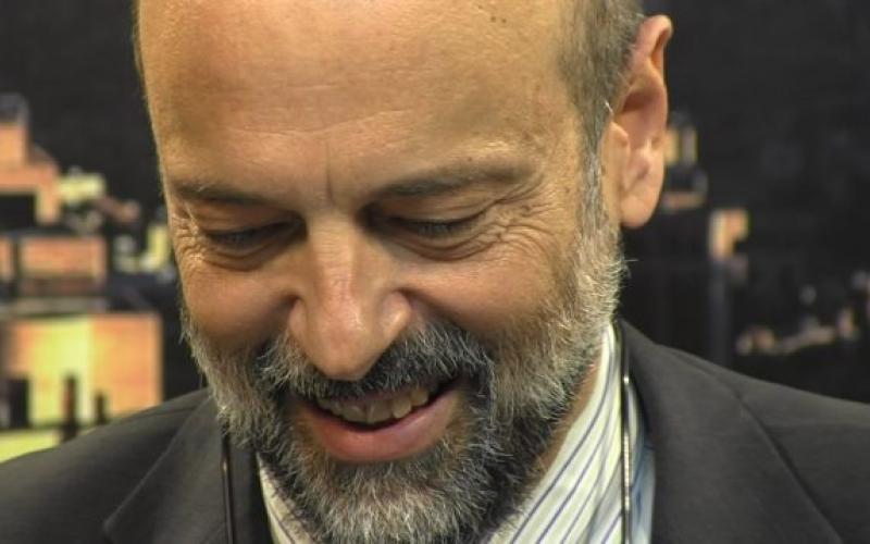 الرزاز يشكّل لجنة لإعادة النظر بقرارات «التقاعد والاستيداع» في الجمارك و«المناطق الحرّة»