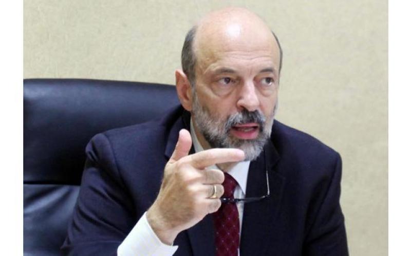 الرزاز: لا رغبة لدى اللاجئين السوريين بالعودة