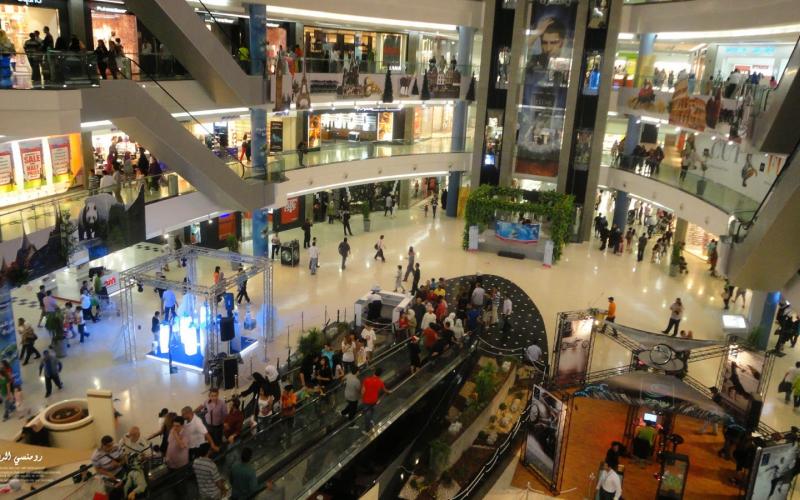 تواصل انسحابات العلامات التجارية بقطاع الألبسة من المملكة