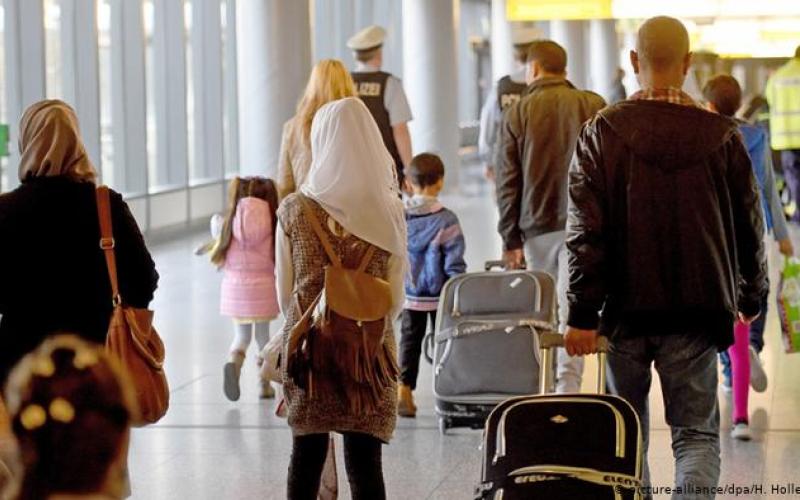 مصير مجهول يواجه ملفات إعادة توطين طالبي لجوء سوريين معلقة