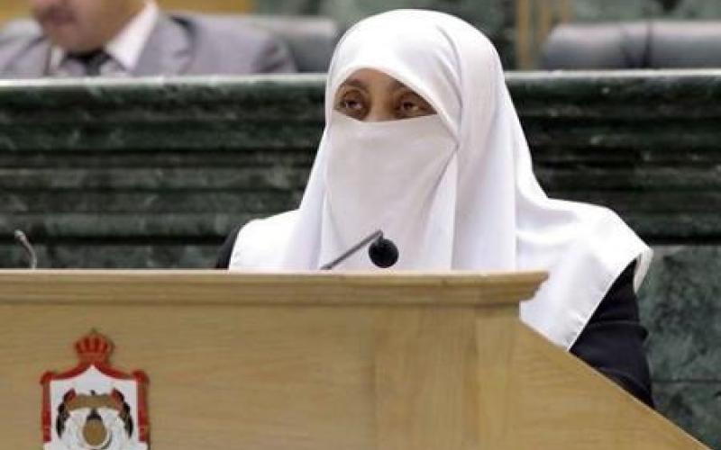 العتوم تدعو المعاني لتأجيل إقرار المسار المهني وتحذر من تصعيد المعلمين