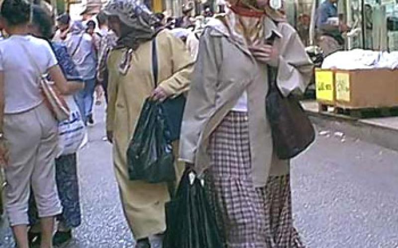 تعليمات غير معلنة: الزواج من غير أردنية مشروط بموافقة الداخلية