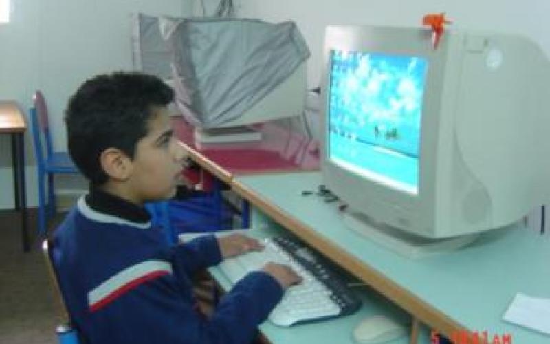 الأبحاث المدرسية عبئ مادي على الأهل