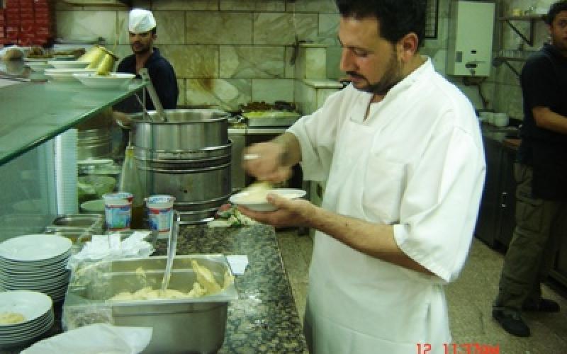 حملة لضبط المطاعم المتهربة من الضريبة