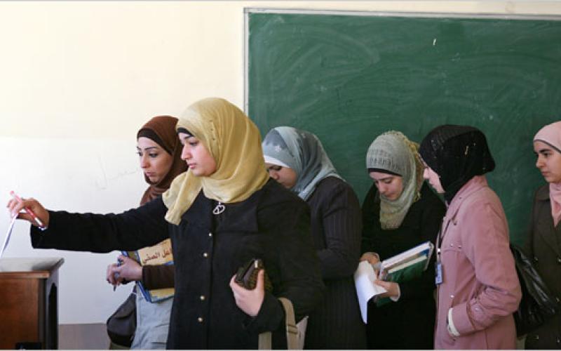 طلاب يقاطعون انتخابات جامعة الزرقاء