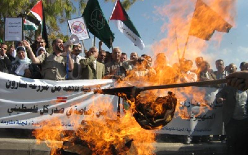 قوائم بأسماء تجار الخضار الذين يستوردون من إسرائيل