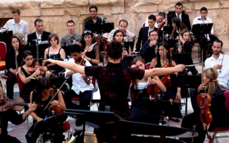 أوركسترا فلسطين تروي تفاصيل الحياة الفلسطينية