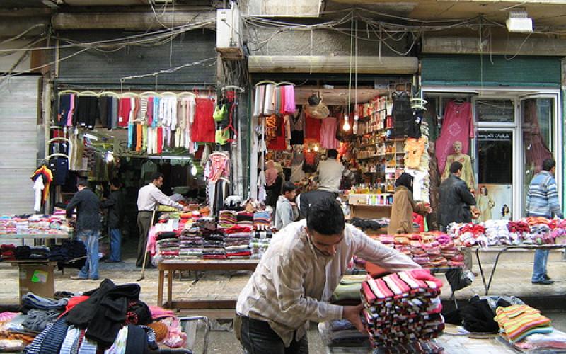 فيديو .. بسطات سوق الشحاذين بإربد: تراخيص باهظة ودخل شحيح