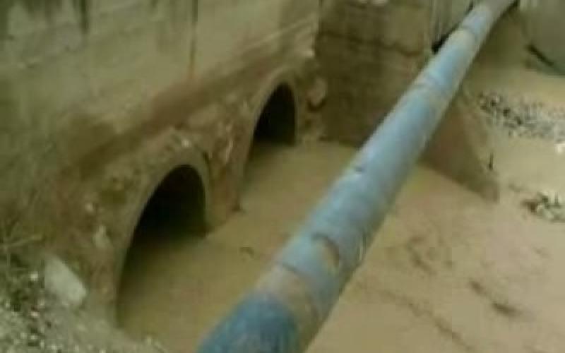 ...(فيديو) عبارات الكرامة تهدد حياة السكان