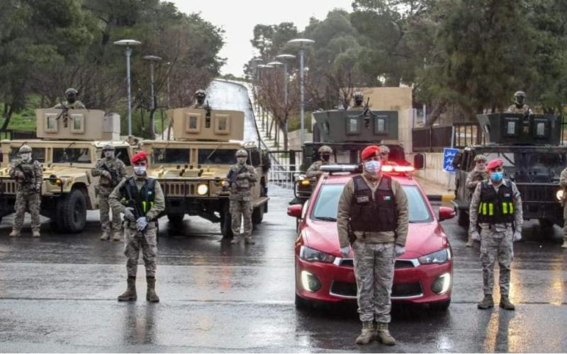 الجيش العربي ينقذون "سورية وجنينها".. والسيدة ترد الجميل بتسمية ابنها "أردن"